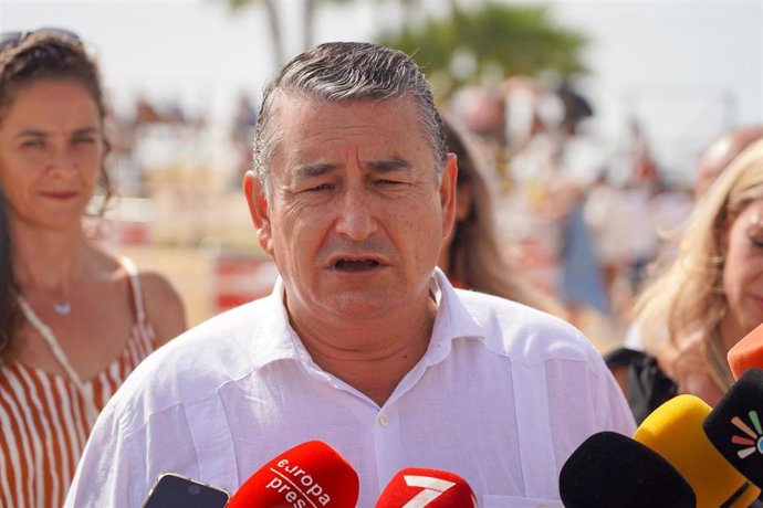 El consejero de la Presidencia, Interior, Diálogo Social y Simplificación Administrativa, Antonio Sanz