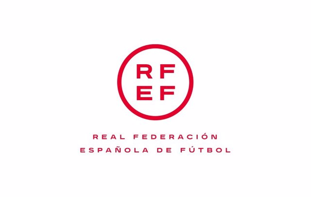 Archivo - Logo de la Real Federación Española de Fútbol (RFEF)