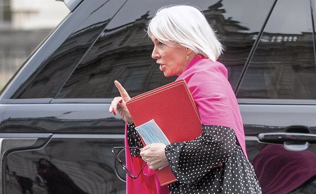 Archivo - January 18, 2022, London, England, United Kingdom: Secretary of State for Digital, Culture, Media and Sport NADINE DORRIES  is seen LEAVING CABINET OFFICE.