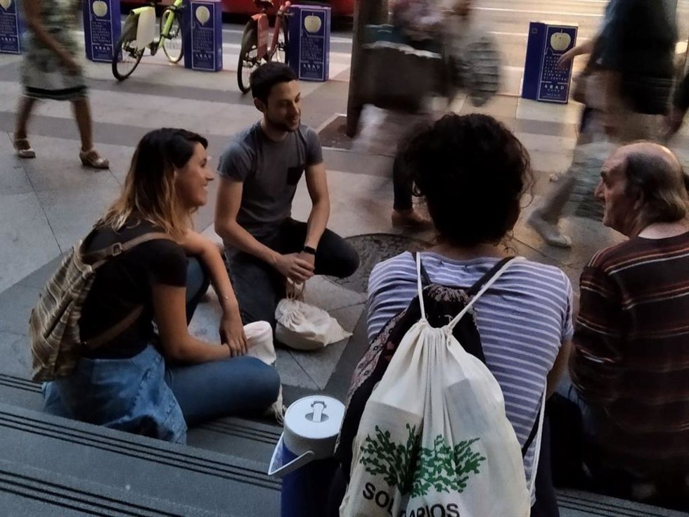 Logros e impacto del programa de personas sin hogar en las rutas de calle