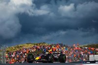 Alonso escolta a Verstappen bajo el chaparrón en Zandvoort