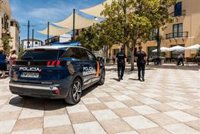 Abordan en el Atlántico un narcovelero que pretendía introducir 1.500 kilos de cocaína en España