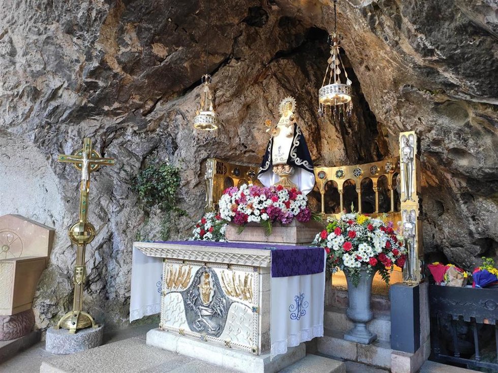 Archivo - Imagen de Nuestra Señora de Covadonga.