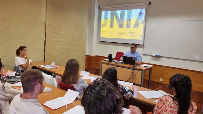 El director del curso 'La exposición en el museo. Principios y conceptos', José María Luna, en la sede de Baeza de la Universidad Internacional de Andalucía (UNIA).