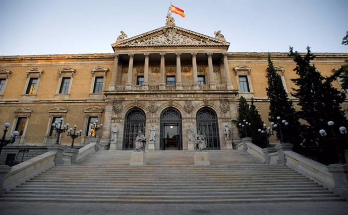 Archivo - Fachada Biblioteca Nacional