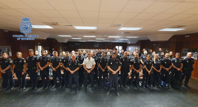 Archivo - Agentes de la Policía que se incorporan a la plantilla de Sevilla y su provincia.