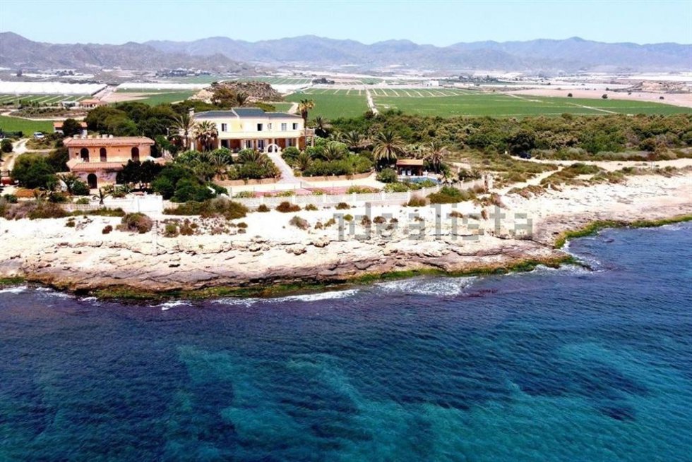 Un chalet en Águilas, la casa de lujo más visitada en la Región este verano, según Idealista