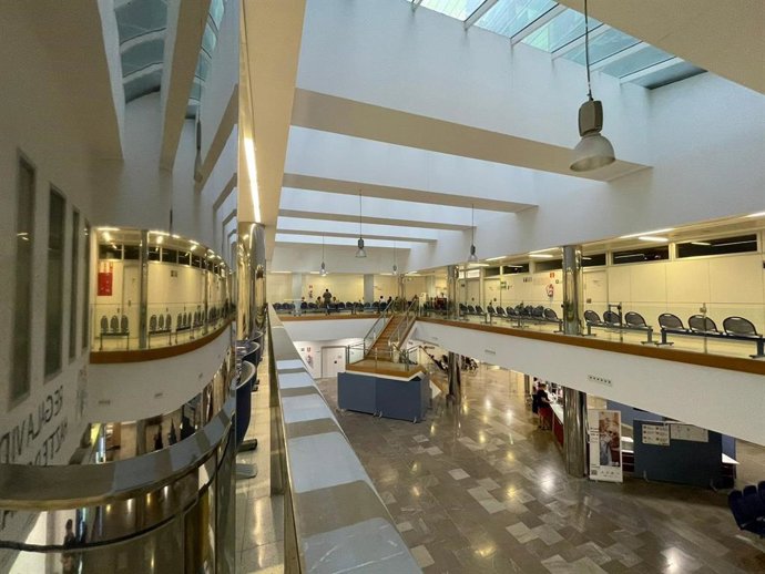 Los espacios de la planta primera en el patio azul del Clínico han sido acondicionados para albergar temporalmente esta actividad