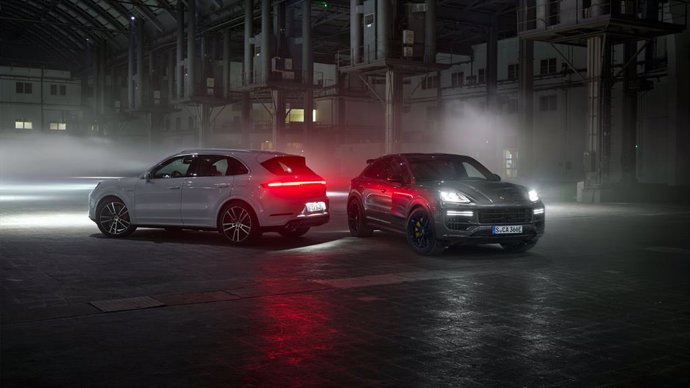 El nuevo Cayenne Turbo E-Hybrid y el Cayenne Turbo E-Hybrid Coupé con pack GT.