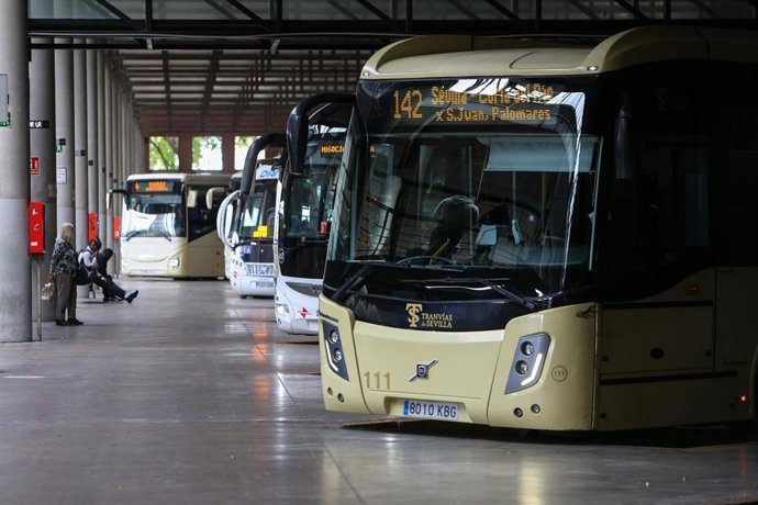 Archivo - Interior de la estación Plaza de Armas de Sevilla.