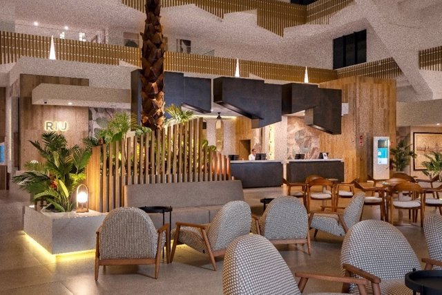 La hotelera Riu completa la reforma del Riu Caribe y lleva las Riu Party a Cancún
