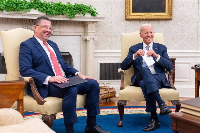 El presidente de Costa Rica, Rodrigo Chaves, y su homólogo estadounidense, Joe Biden