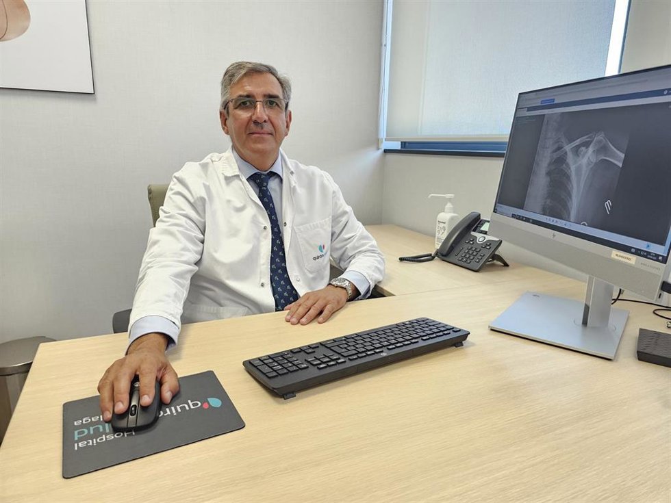 Rafael López Arévalo, jefe Traumatología Quirónsalud Málaga, en una imagen de archivo