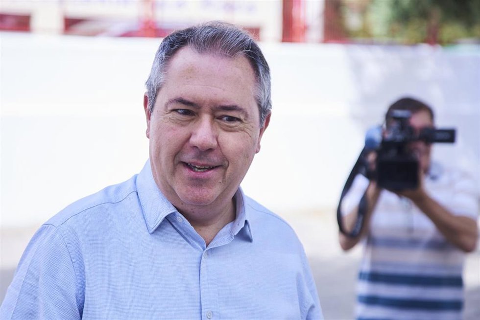 Archivo - El secretario general del PSOE de Andalucía, Juan Espadas, en una imagen de archivo. 