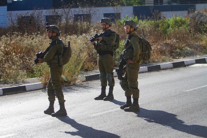 Archivo - Imagen de archivo de militares israelíes en Cisjordania. 