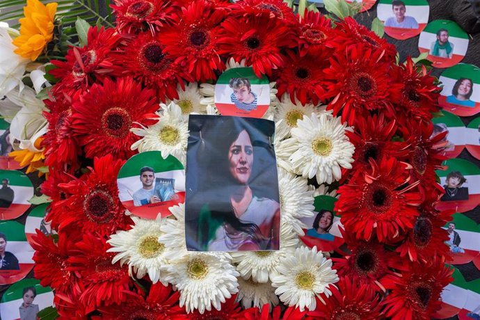 Archivo - Una protesta por la muerte de la joven kurdo-iraní Mahsa Amini