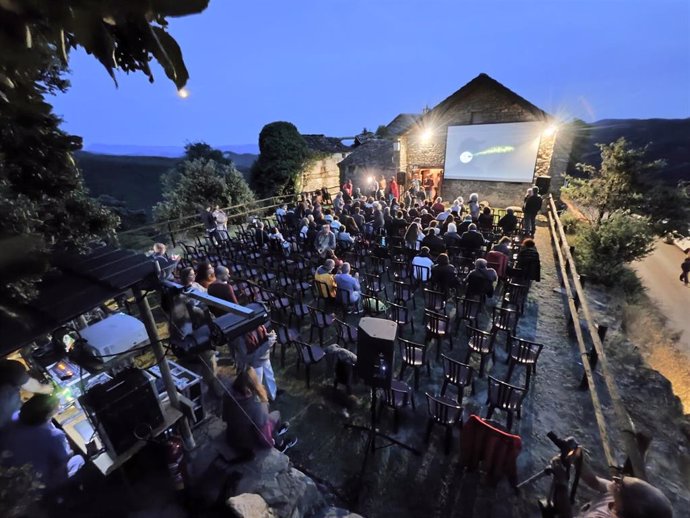 La era del cine del festival de Ascaso en la sesión inaugural