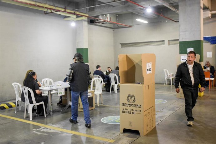 Bogotá. 04 de Junio del 2023. Elecciones de consultas Interpartidistas 2023. Punto de votación: Secretaría Distrital de Gobierno. (Colprensa - Mariano Vimos)