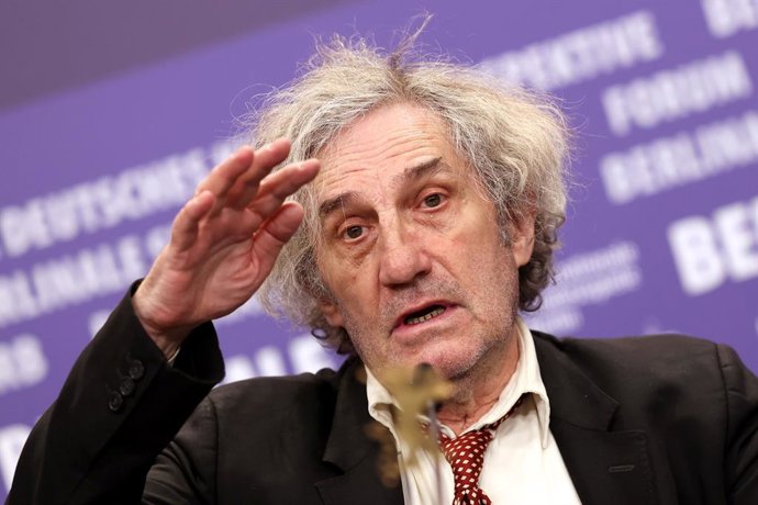 Archivo - Arxiu - 21 February 2023, Berlin: French director Philippe Garrel speaks during the press conference of the film "Li grand chariot" at the 73rd Berlin International Film Festival (Berlinale). Photo: Jrg Carstensen/dpa