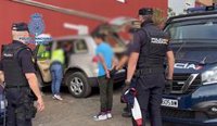 Descarticulada en Gran Canaria una organización criminal dedicada a regularizar inmigrantes llegados en patera