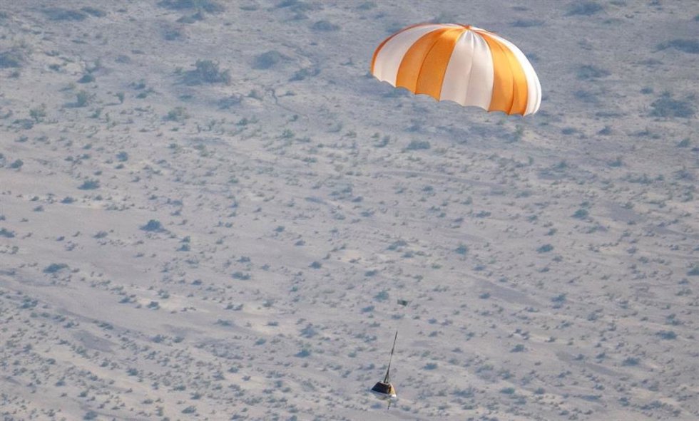 Aterrizaje de la réplica de la cápsula de muestras de la misión OSIRIS-REx