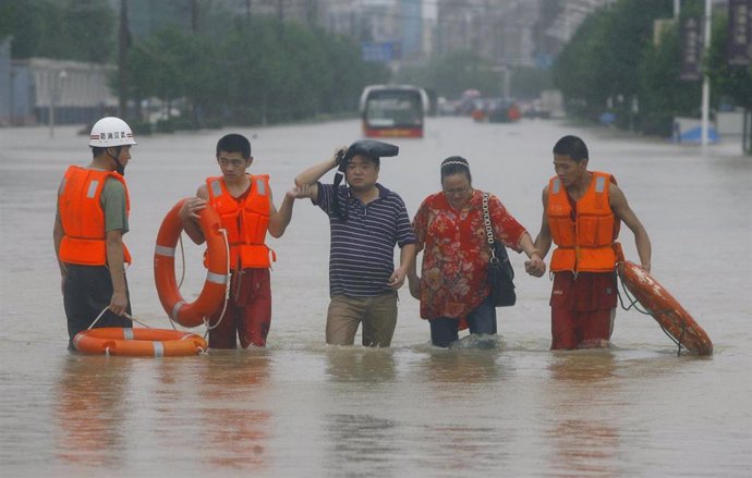 Archivo - Lluvias torrenciales en el sureste de China