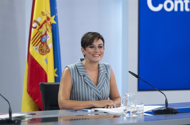 La ministra Portaveu i de Política Territorial, Isabel Rodríguez, durant una roda de premsa posterior a la reunió del Consell de Ministres, en el Palau de la Moncloa, a 29 d'agost de 2023, a Madrid (Espanya).