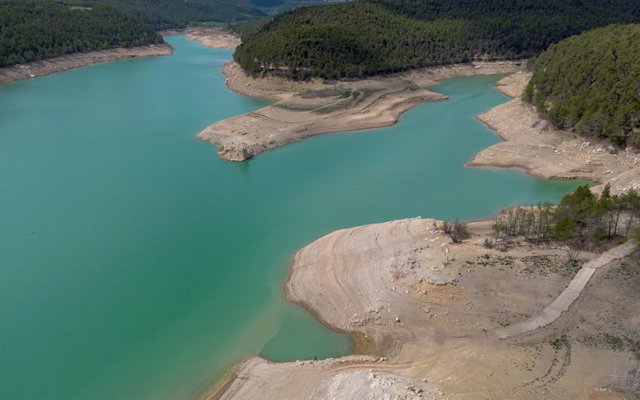 Archivo - Arxivo - Vista del pantà de Sant Ponç, a 26 d'abril de 2023, a Lleida, Catalunya (Espanya).