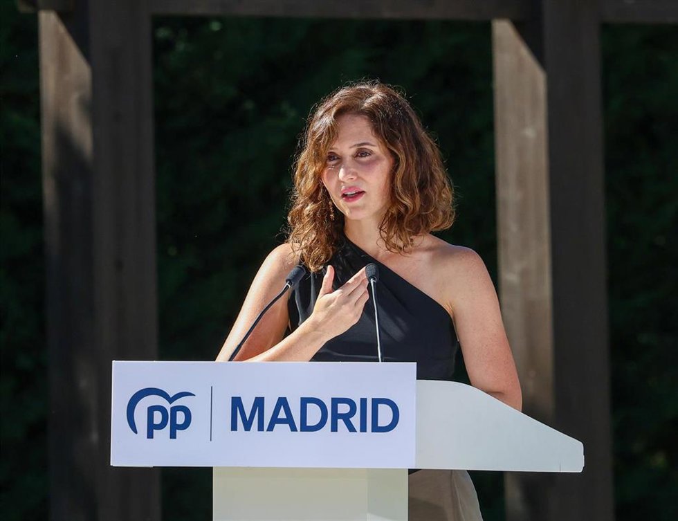 La presidenta de la Comunidad de Madrid, Isabel Díaz Ayuso, interviene durante un acto que abre el curso político del PP, a 31 de agosto de 2023, en Collado Villalba, Madrid (España).