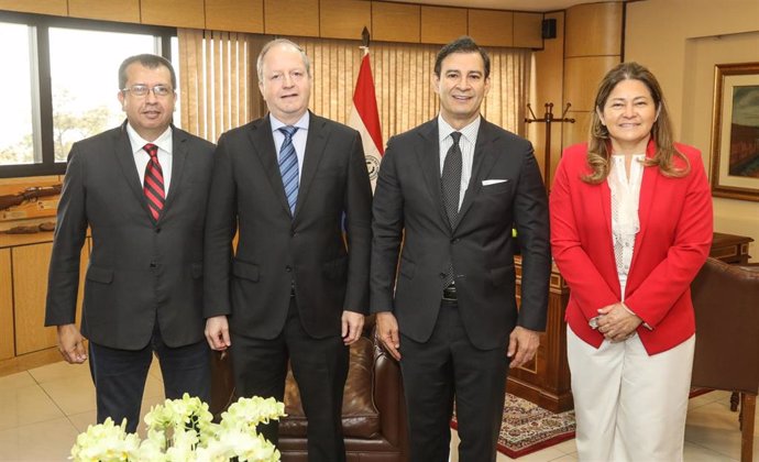 El nuevo ministro de Economía y Finanzas de Paraguay, Carlos Fernández, presenta el PGN 2024
