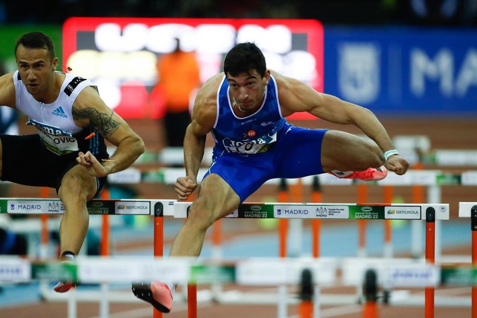 Archivo - Quique Llopis, durante una carrera.