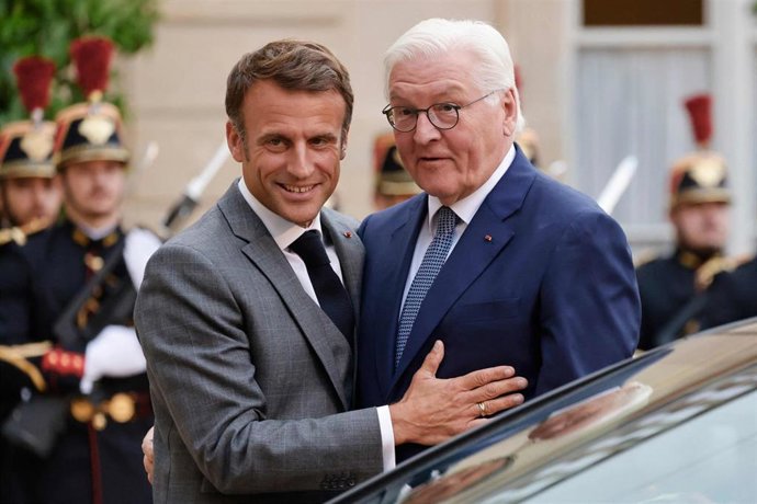 El presidente de Francia, Emmanuel Macron, recibe a su homólogo alemán, Frank-Walter Steinmeier en París