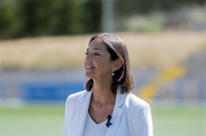 La portavoz del Grupo Municipal Socialista en el Ayuntamiento de Madrid, Reyes Maroto presenta una iniciativa en homenaje a la jugadora de la selección femenina de fútbol, Jennifer Hermoso, en el Centro Deportivo Municipal Antiguo Canódromo, a 30 de ago