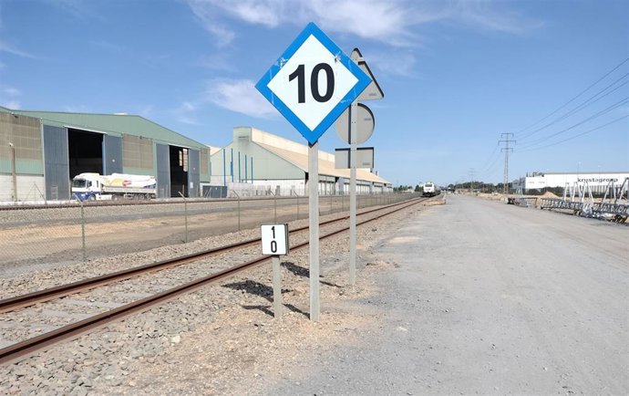 Vías férreas del Puerto Exterior.