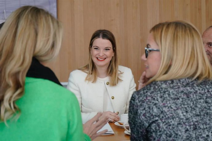 Archivo - La presidenta del PP en Baleares, Marga Prohens, reunida con representantes del sector inmobiliario de Mallorca