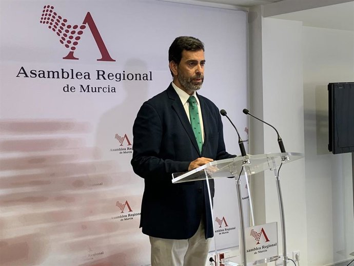 El consejero en funciones de Fomento e Infraestructuras, José Ramón Díez de Revenga
