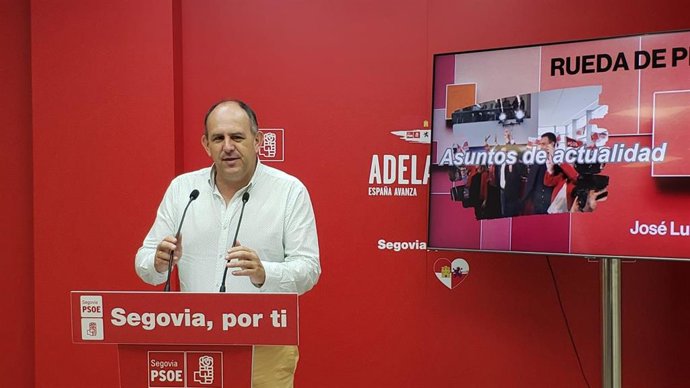 José Luis Aceves, secretario provincial del PSOE, en su comparecencia.