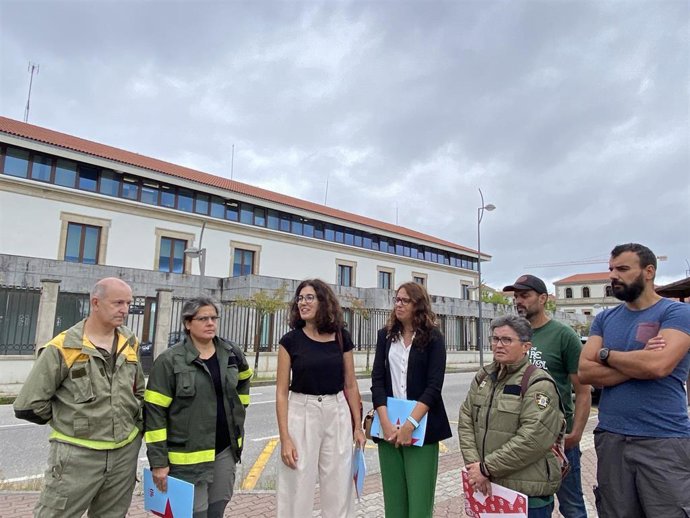Entrega de firmas servicio de extinción de incendios de Galicia