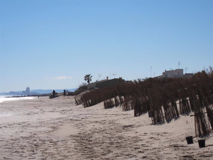 Archivo - Playa de La Garrofera, El Saler