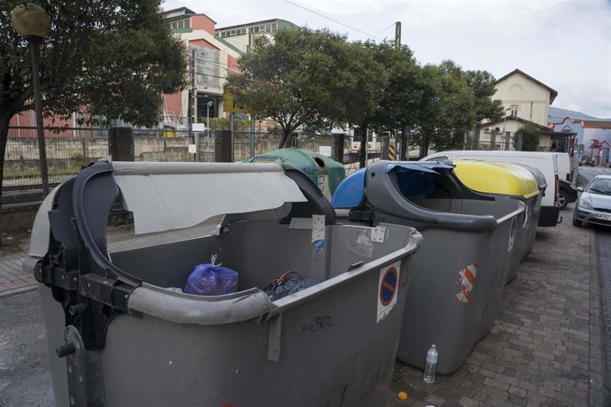 Contenedores de basura en Maliaño