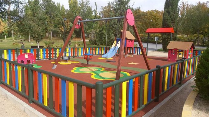 Archivo - Mejora del área infantil del Parque de las Tres Culturas de Toledo.