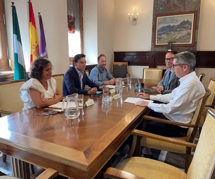 Reunión de la comisión de seguimiento del 'Acuerdo por Jaén'.