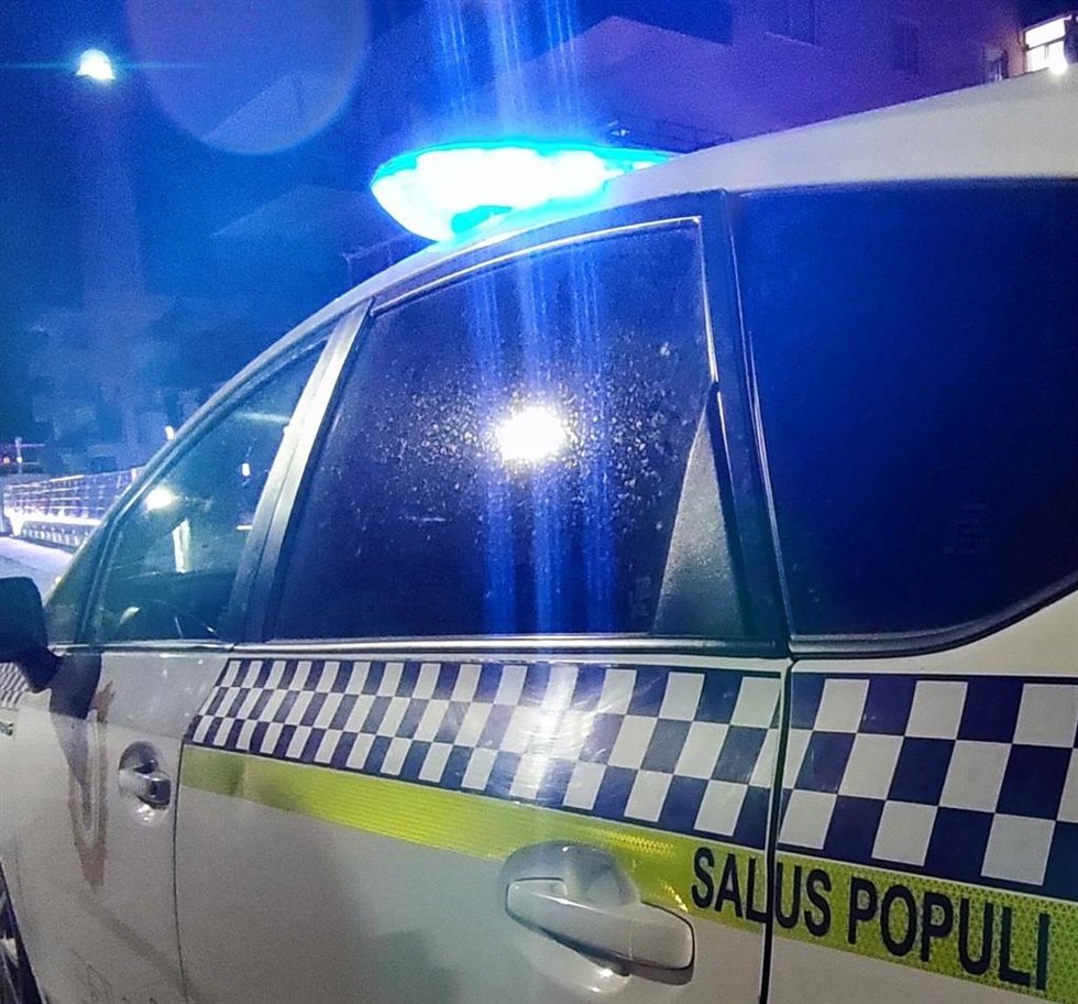 Archivo - Vehículo de la Policía Local de Chipiona