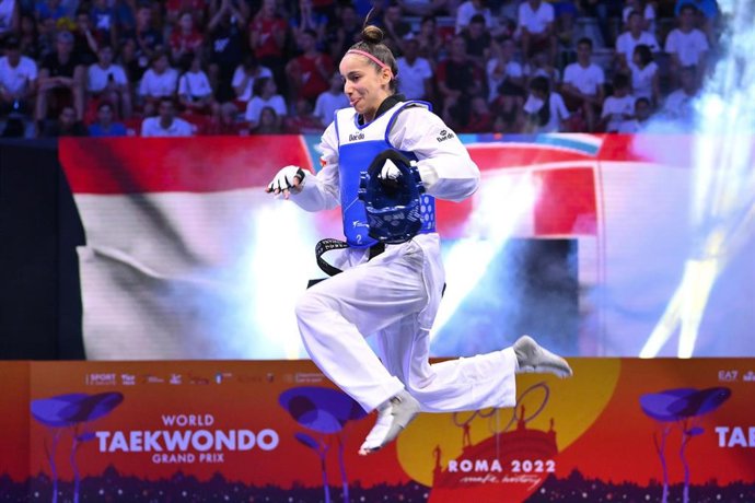 Archivo - La taekwondista española Adriana Cerezo durante el Grand Prix de Roma