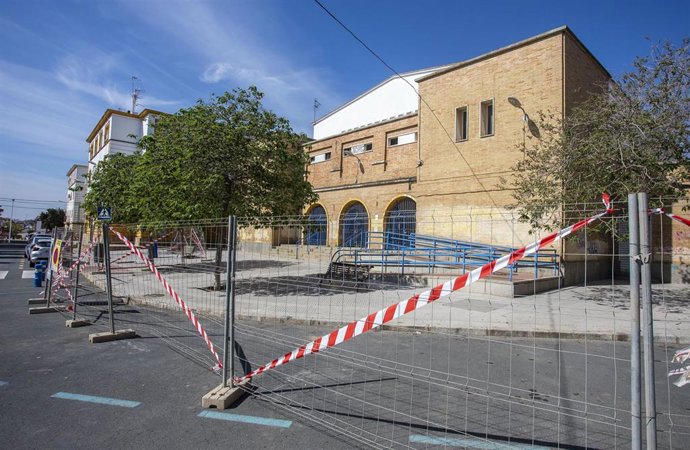 Archivo - Obras en el Mercado de San Sebastián de Huelva.