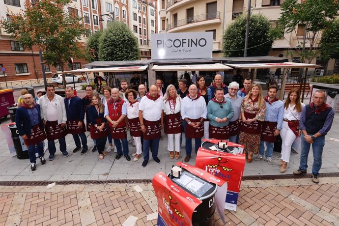 Inauguración de la Feria de Día en la caseta Pico Fino.