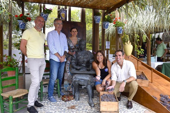 El diputado de Sumar en el Congreso, Toni Valero, en la Feria de Ajoblanco