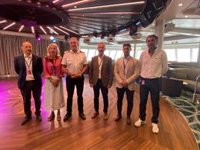 El crucero 'Norwegian Gem' hace su primera escala en el Puerto de Motril (Granada)