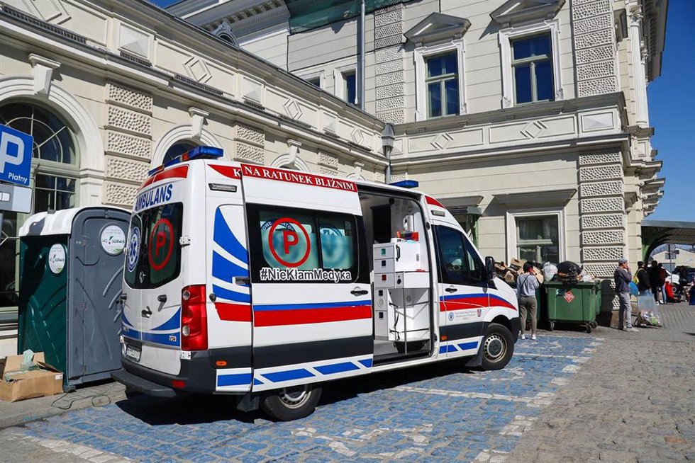 Archivo - Ambulancia en Polonia