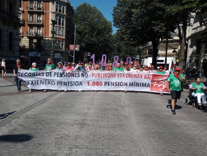 Manifestación de pensionistas en Bilbao por unas pensiones dignas